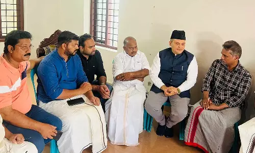 ayyid Munavvarali Shihab Thangal visited Siddharths family