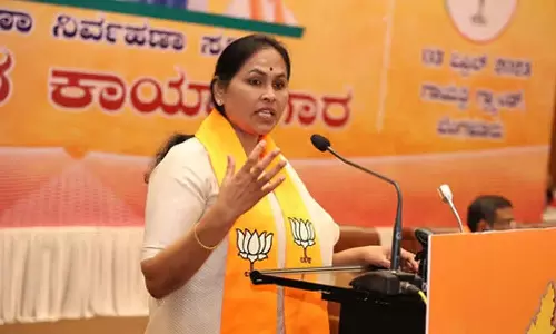 ശോഭ കരന്തലജയ്‌ക്കെതിരായ പരാതിയിൽ തെരഞ്ഞെടുപ്പ് കമ്മീഷൻ റിപ്പോർട്ട് തേടി