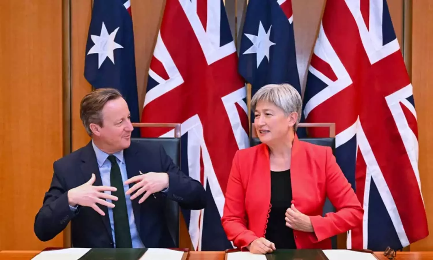 British Foreign Secretary David Cameron and Australian Foreign Minister Penny Wong