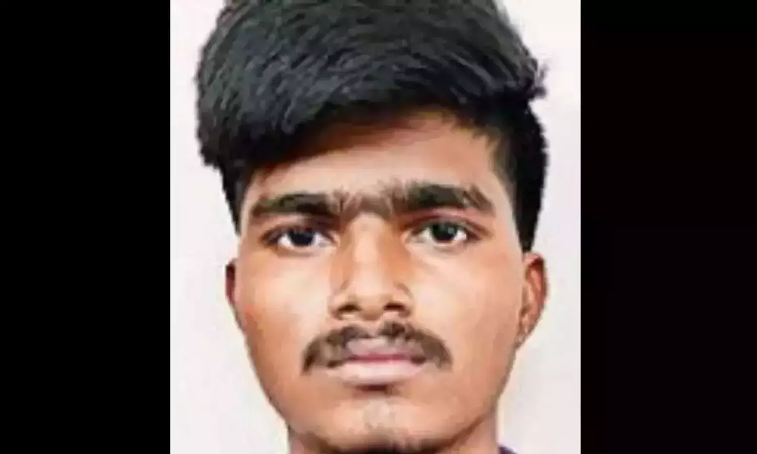 ബി കോം വിദ്യാർഥിയായ മന്ത്രവാദി ഭീഷണിപ്പെടുത്തി; പുഴയിൽ ചാടി ജീവനൊടുക്കി യുവാവ് ബി കോം വിദ്യാർഥിയായ മന്ത്രവാദി ഭീഷണിപ്പെടുത്തി; പുഴയിൽ ചാടി ജീവനൊടുക്കി യുവാവ്