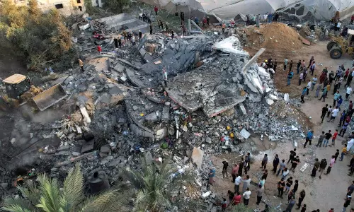 ഇസ്രായേൽ സേനയുടെ വെടിവെപ്പിൽ അഞ്ച് കുട്ടികൾ ഉൾപ്പടെ നിരവധി ഫലസ്തീനികൾ കൊല്ലപ്പെട്ടു ഇസ്രായേൽ സേനയുടെ വെടിവെപ്പിൽ അഞ്ച് കുട്ടികൾ ഉൾപ്പടെ നിരവധി ഫലസ്തീനികൾ കൊല്ലപ്പെട്ടു