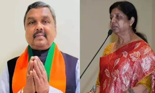 ലോക്‌സഭാ തെരഞ്ഞെടുപ്പില്‍ നിന്ന് ഗുജറാത്തിലെ രണ്ട് ബിജെപി സ്ഥാനാര്‍ത്ഥികള്‍ പിന്മാറി