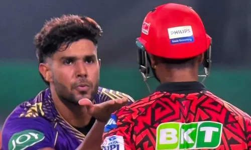 പ്രകോപനം തീർത്ത് കൊൽക്കത്ത ബൗളറുടെ വിക്കറ്റ് ആഘോഷം; രൂക്ഷമായി പ്രതികരിച്ച് മയങ്ക് അഗർവാൾ-വീഡിയോ