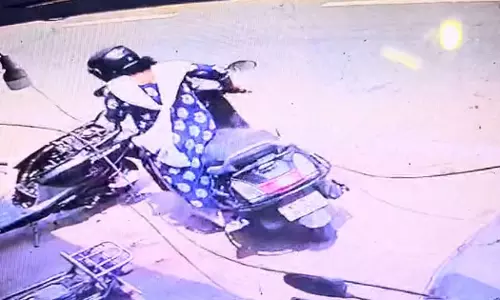 Women injured in cable accident at Karunagappally Thazhava.