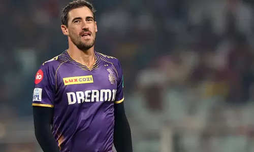 24.75 കോടിയുടെ ചെണ്ടയോ; അടി വാങ്ങിയ സ്റ്റാർക്കിനെ ട്രോളി ആരാധകർ