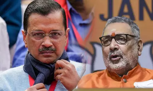 ഹേമന്ത് സോറനെ കണ്ടു പഠിക്കൂ; അല്ലെങ്കിൽ ഭാര്യയെ മുഖ്യമന്ത്രിയാക്കൂ കെജ്രിവാളിനോട് ഗിരിരാജ് സിങ് ഹേമന്ത് സോറനെ കണ്ടു പഠിക്കൂ; അല്ലെങ്കിൽ ഭാര്യയെ മുഖ്യമന്ത്രിയാക്കൂ കെജ്രിവാളിനോട് ഗിരിരാജ് സിങ്