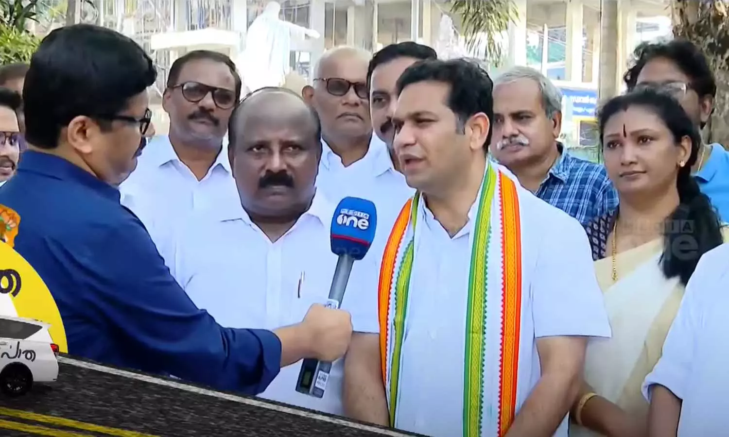 Ernakulam UDF candidate Hibi Eden said that the aim is to win with a better majority than in the last Lok Sabha elections, Ernakulam UDF candidate Hibi Eden in MediaOne Deesheeyapatha