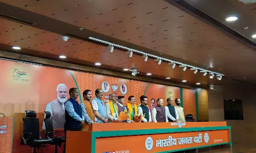 ഹിമാചലിൽ അയോഗ്യരാക്കപ്പെട്ട മുൻ കോൺഗ്രസ് എംഎൽഎമാർക്ക് സീറ്റ് നൽകി ബിജെപി