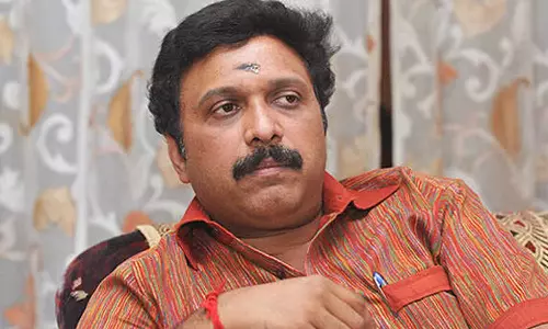 ഡ്രൈവിംഗ് പരിഷ്കരണം; മന്ത്രി കെ.ബി ഗണേഷ് കുമാറിനെതിരെ  പ്രതിഷേധവുമായി സി.ഐ.ടി.യു