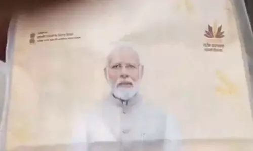 Women get empty bag with modi photo from ration shop