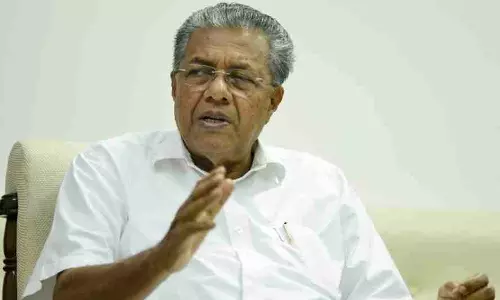 കേന്ദ്രസർക്കാരിനെ ചോദ്യം ചെയ്യുന്നവരെ ഏജൻസികളെ വിട്ട്  ദ്രോഹിക്കുന്നു: മുഖ്യമന്ത്രി