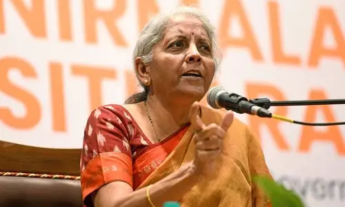 കേരളത്തിലെ സാമ്പത്തികഞെരുക്കത്തിന് കാരണം കമ്മ്യൂണിസ്റ്റ് സർക്കാർ; നിർമല സീതാരാമൻ