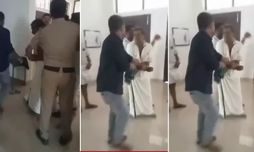 The accused tried to force their way into the judges chamber of the Changanassery Magistrates Court He also assaulted a police officer