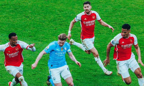 ലിവർപൂൾ തലപ്പത്ത്; ഗണ്ണേഴ്‌സ്-സിറ്റി ആവേശപോരാട്ടം സമനിലയിൽ