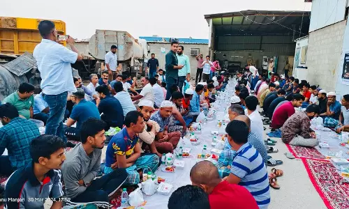 ലേബർ ക്യാമ്പിൽ ഇഫ്താർ വിരുന്നൊരിക്കി റിയാദ് മലപ്പുറം ജില്ല കെ.എം.സി.സി ലേബർ ക്യാമ്പിൽ ഇഫ്താർ വിരുന്നൊരിക്കി റിയാദ് മലപ്പുറം ജില്ല കെ.എം.സി.സി