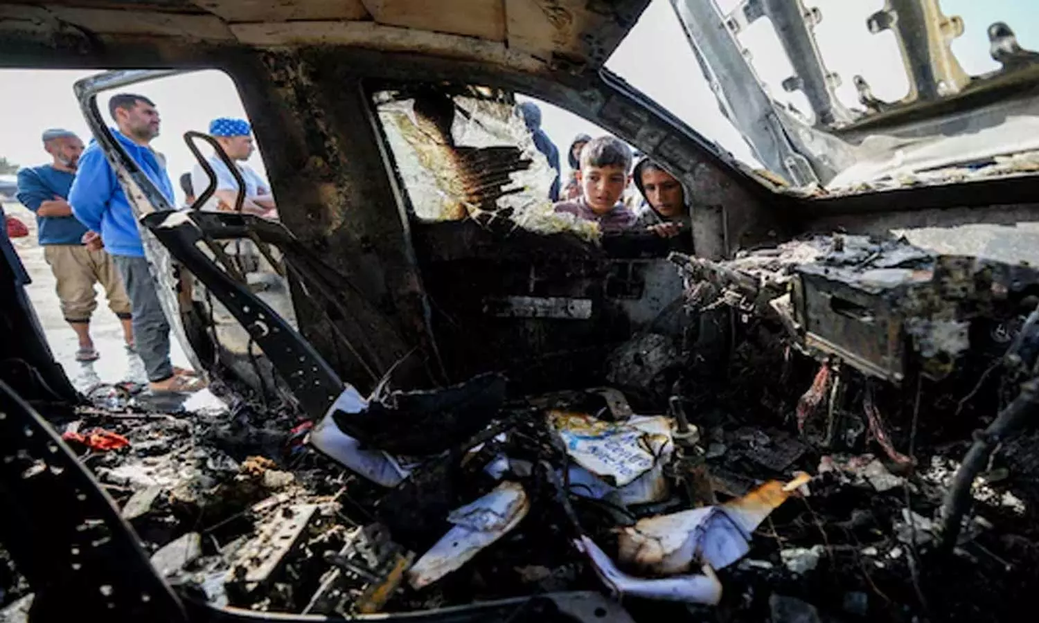 വേൾഡ്​ സെൻട്രൽ കിച്ചണിന്റെ സന്നദ്ധ സംഘടന പ്രവർത്തകരെ കൊലപ്പെടുത്തിയ ഇസ്രാ​യേൽ നടപടിക്കെതിരെ വ്യാപക പ്രതിഷേധം