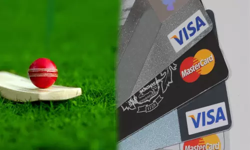 Cricket Ground,Mumbai,MumbaiMan loses Rs 6.72 lakh,cCredit card fraud ,ross Maidan,latest national news,കാര്ഡ് തട്ടിപ്പ്, 6 ലക്ഷം രൂപ തട്ടിയെടുത്തു, മുംബൈ, Cricket Ground,Mumbai,MumbaiMan loses Rs 6.72 lakh,cCredit card fraud ,ross Maidan,latest national news,കാര്ഡ് തട്ടിപ്പ്, 6 ലക്ഷം രൂപ തട്ടിയെടുത്തു, മുംബൈ,