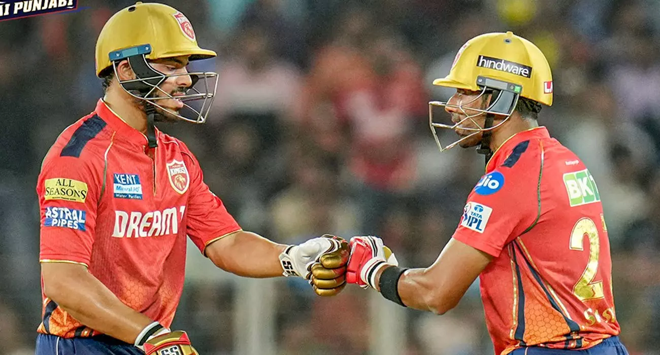 ആളുമാറി ടീമിലെത്തി ഹീറോയായി ശശാങ്ക്; പഞ്ചാബ് കിങ്സിന് മൂന്ന് വിക്കറ്റ് ജയം ആളുമാറി ടീമിലെത്തി ഹീറോയായി ശശാങ്ക്; പഞ്ചാബ് കിങ്സിന് മൂന്ന് വിക്കറ്റ് ജയം