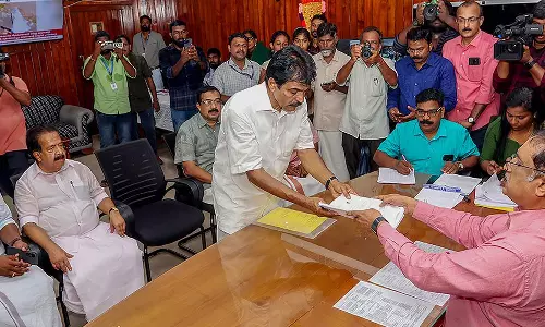 paper scrutiny,nominations,Election2024,LokSabha2024,290 candidates file nominations,ലോക്സഭാ തെരഞ്ഞെടുപ്പ്, നോമിനേഷന്‍