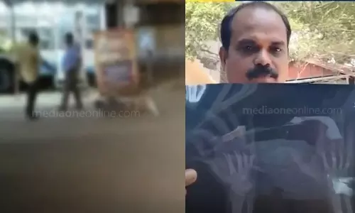 KSRTC,arrest,kollamksrtc,latest malayalam news,കൊല്ലം,കെ.എസ്.ആര്.ടി.സി ജീവനക്കാരന് അറസ്റ്റില്,യാത്രക്കാരന് മര്ദനം KSRTC,arrest,kollamksrtc,latest malayalam news,കൊല്ലം,കെ.എസ്.ആര്.ടി.സി ജീവനക്കാരന് അറസ്റ്റില്,യാത്രക്കാരന് മര്ദനം