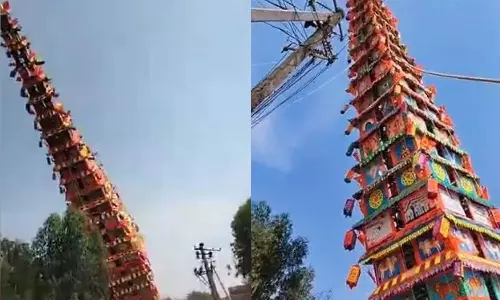 ഉത്സവത്തിനിടെ 120 അടി ഉയരമുള്ള രഥം തകര്‍ന്നു വീണു