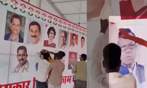 Rahul Gandhis rally venue, , Madhya Pradesh, BJP candidate,Congress poster,Faggan Singh Kulaste,Mandla constituency,രാഹുല്‍ ഗാന്ധി,കോണ്‍ഗ്രസ് തെരഞ്ഞെടുപ്പ് റാലി,ബി.ജെ.പി സ്ഥാനാര്‍ഥിയുടെ ഫോട്ടോ