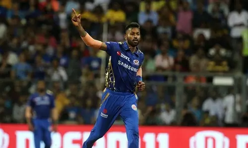 ഡൽഹിക്കെതിരെ എന്തുകൊണ്ട് പന്തെറിഞ്ഞില്ല; കാരണം വ്യക്തമാക്കി ഹാർദിക് പാണ്ഡ്യ