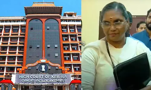 Kerala High Court, contempt petition, PB Anitha, Kozhikode Medical College