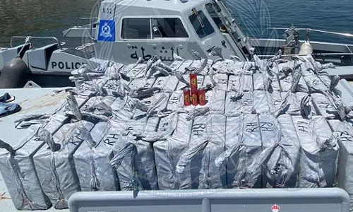 Three smugglers arrested in Oman for trying to smuggle 2,880 containers of liquor by boat