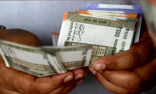 ക്ഷേമ പെൻഷൻ അവകാശമല്ല, സഹായമാണെന്ന് സർക്കാർ ഹൈക്കോടതിയിൽ