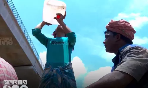 Heat wave,heat wave kerala,temperatures soaring,Rising temperatures,Heat wave to continue in state,yellow alert,ഉഷ്ണ തരംഗം,ചൂട് കൂടുന്നു,യെല്ലോ അലര്ട്ട്,കാലാവസ്ഥ,കേരള ചൂട് Heat wave,heat wave kerala,temperatures soaring,Rising temperatures,Heat wave to continue in state,yellow alert,ഉഷ്ണ തരംഗം,ചൂട് കൂടുന്നു,യെല്ലോ അലര്ട്ട്,കാലാവസ്ഥ,കേരള ചൂട്