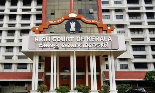 കണ്സ്യൂമർഫെഡിന് ആശ്വാസം; റമദാൻ- വിഷു ചന്തകൾ തുടങ്ങാൻ ഹൈക്കോടതിയുടെ അനുമതി കണ്സ്യൂമർഫെഡിന് ആശ്വാസം; റമദാൻ- വിഷു ചന്തകൾ തുടങ്ങാൻ ഹൈക്കോടതിയുടെ അനുമതി