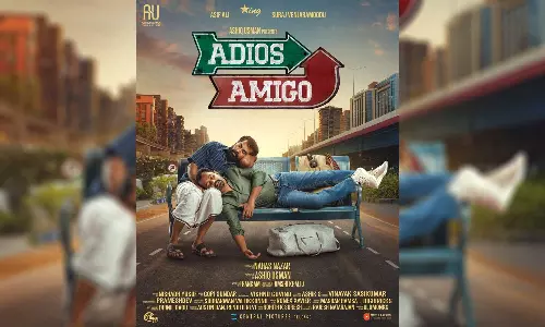 നടുറോഡിൽ ബെഞ്ചിട്ടുറങ്ങി ആസിഫ്  അലിയും സുരാജ് വെഞ്ഞാറമൂടും;   അഡിയോസ് അമിഗോയുടെ ടൈറ്റിൽ ലുക്ക് പോസ്റ്റർ പുറത്ത്