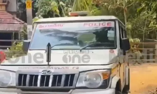 മലപ്പുറത്ത് പട്ടാപ്പകൽ ഗർഭിണിയെ കസേരയിൽ കെട്ടിയിട്ട് സ്വർണാഭരണം കവർന്നു