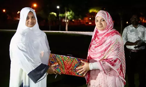 Quran Quiz Competition; Prizes were distributed to the winners Quran Quiz Competition; Prizes were distributed to the winners