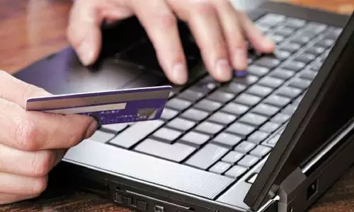 Fraud under the guise of exemption from traffic fines; Traffic department with warning