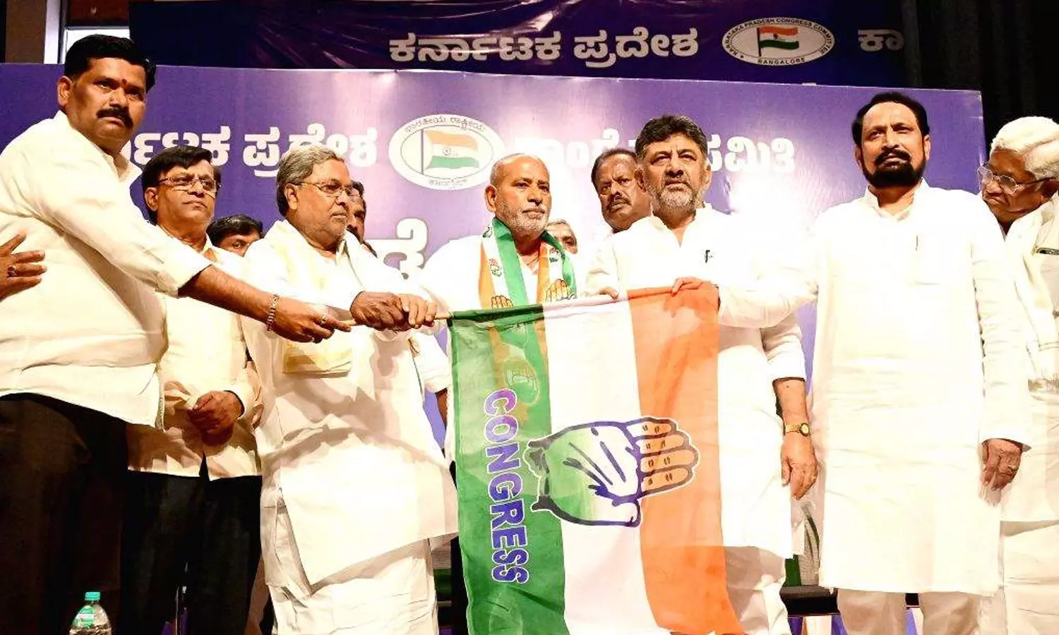 Karnataka BJP MP Karadi Sanganna joins the Congress Karnataka BJP MP Karadi Sanganna joins the Congress