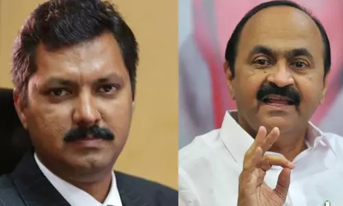 വീട്ടിൽ വോട്ട്; പ്രതിപക്ഷനേതാവിന്റെ പരാതി തള്ളി  തെരഞ്ഞെടുപ്പ് കമ്മീഷൻ