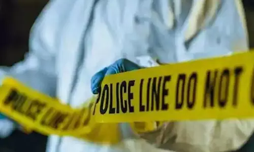 man killed his minor daughter,murder,crime news,Gudamba area.,UP murder,UP crime news,പിതാവ് മകളെ കൊലപ്പെടുത്തി,പത്താംക്ലാസുകാരിയുടെ കൊലപാതകം,ഫോണില്‍ സംസാരിച്ചതിന് കൊലപാതകം
