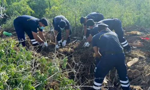 A womans body was found in Al Sharaiqa area; Death toll in Oman rains rises to 21