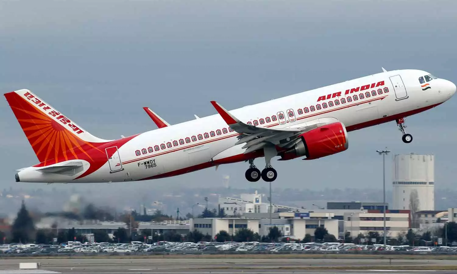 Air India suspends services to Dubai and Israel Air India suspends services to Dubai and Israel