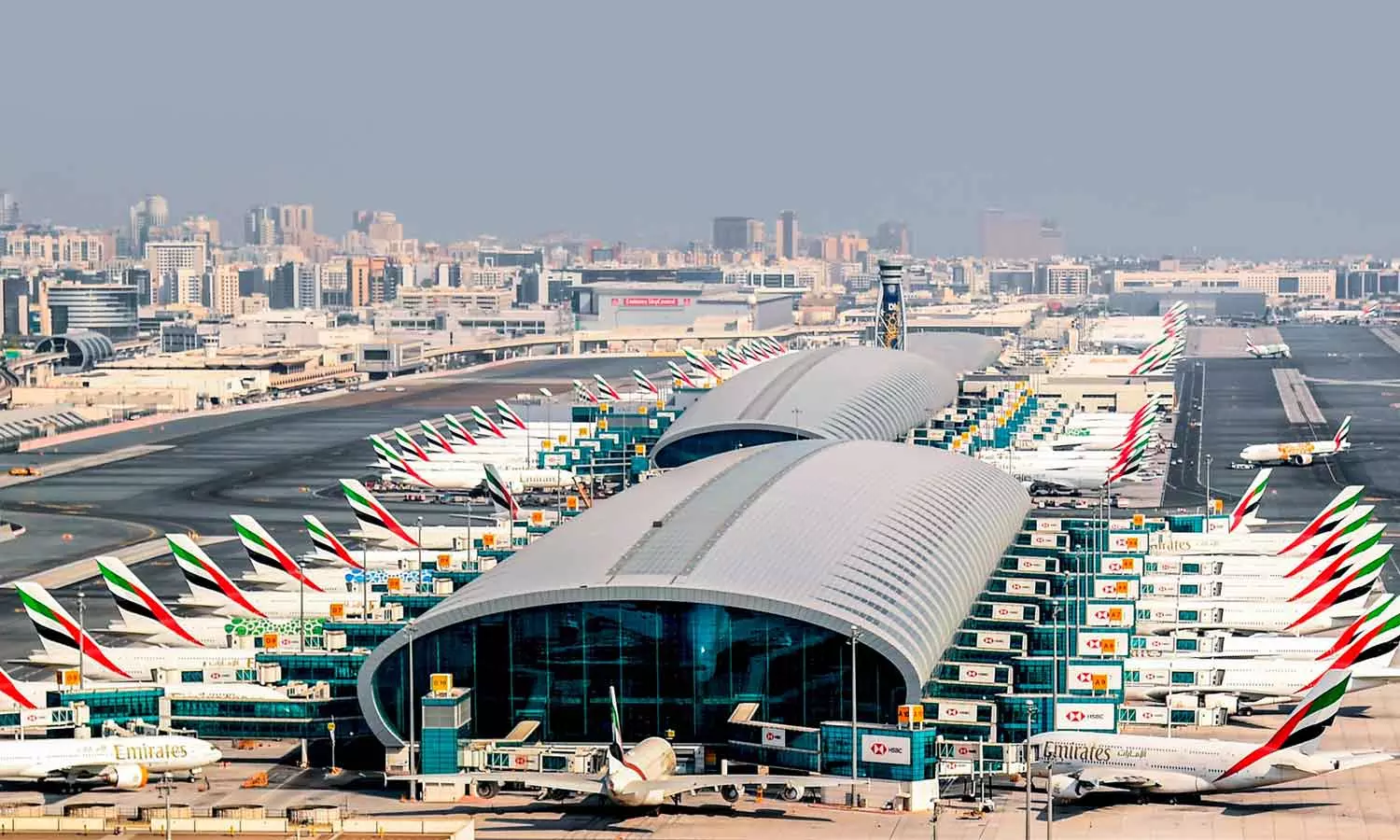 rainstorm 48-hour restriction on incoming flights to Dubai rainstorm 48-hour restriction on incoming flights to Dubai