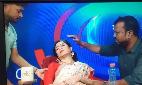 കനത്ത ചൂട്; ലൈവിനിടെ ബോധരഹിതയായി ദൂരദര്‍ശന്‍ അവതാരക