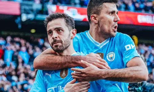 ചാമ്പ്യൻസ് ലീഗ് തോൽവി മറന്നു; പ്രീമിയർ ലീഗിൽ ആഴ്സനൽ ഒന്നാമത്, എഫ്.എ കപ്പിൽ സിറ്റി ഫൈനലിൽ ചാമ്പ്യൻസ് ലീഗ് തോൽവി മറന്നു; പ്രീമിയർ ലീഗിൽ ആഴ്സനൽ ഒന്നാമത്, എഫ്.എ കപ്പിൽ സിറ്റി ഫൈനലിൽ