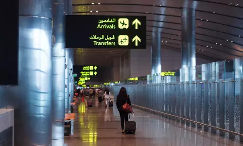 ബോർഡിങ് ഗേറ്റിൽ ജീവനക്കാരൻ തടഞ്ഞതോടെ യാത്ര മുടങ്ങി; യാത്രക്കാരിക്ക് നഷ്ടപരിഹാരം വിധിച്ച് ഖത്തർ കോടതി