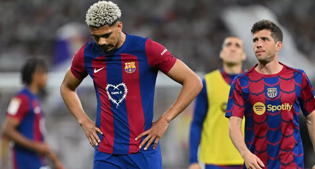 ബാഴ്സയെ തോൽപിച്ചത് ലാലീഗ പ്രസിഡന്റോ; വീണ്ടും ചർച്ചയായി ഗോൾലൈൻ ടെക്നോളജി ബാഴ്സയെ തോൽപിച്ചത് ലാലീഗ പ്രസിഡന്റോ; വീണ്ടും ചർച്ചയായി ഗോൾലൈൻ ടെക്നോളജി