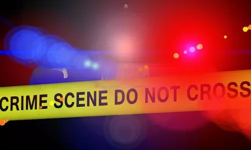 Kidnapping incident in Kasaragod and leaving it on the road; Three people were arrested, latest malayalam news Kidnapping incident in Kasaragod and leaving it on the road; Three people were arrested, latest malayalam news