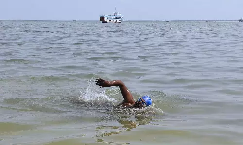78-Year-Old Man Swimming From Sri Lanka To Tamil Nadu Dies Mid-Race