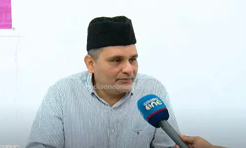 ടീം സമസ്ത പൊന്നാനി എന്നത് ആധികാരിക സംവിധാനമല്ലെന്ന് മുനവ്വറലി തങ്ങൾ