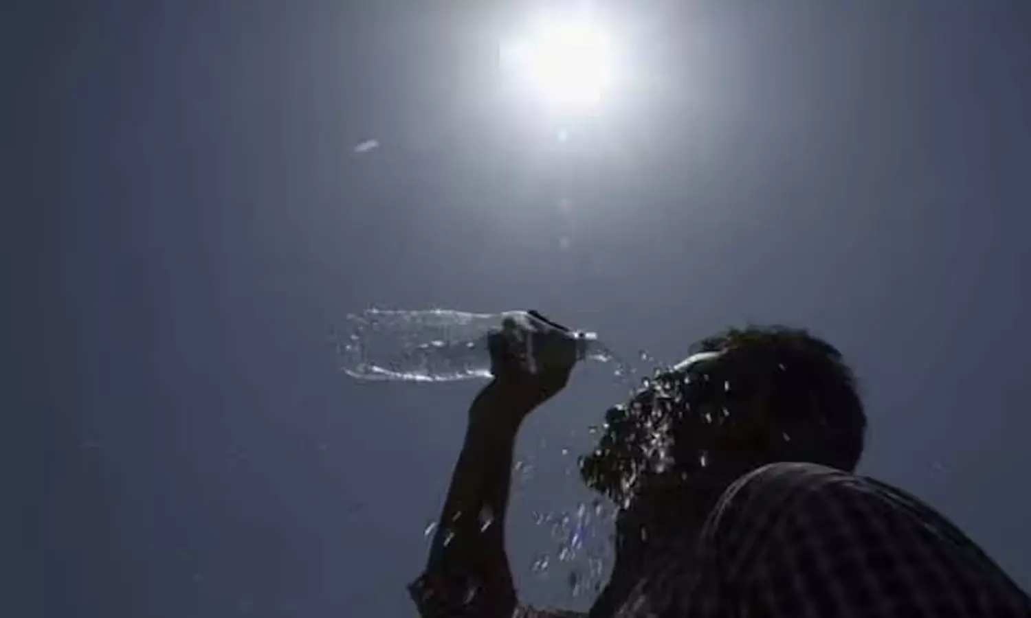 heat alert in kerala,Yellow alert in 12 districts till Saturday,കേരളം,കാലാവസ്ഥ,ചൂടുകൂടുന്നു,വേനല്‍ച്ചൂട് കനക്കുന്നു,കാലാവസ്ഥവാര്‍ത്ത